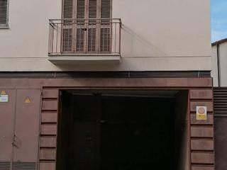 Affitto Posto auto in Carrer de la generalitat de catalunya 8. Alquiler plaza parking cerca iglesia