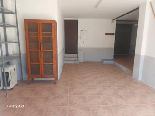 Aparcament cotxe a Damià de la farga  2. Garage dos plazas con trastero