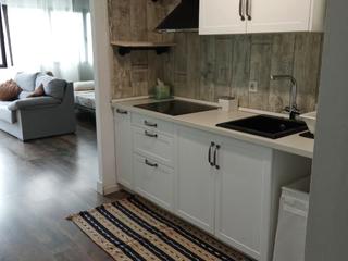 Location Loft à Lluís companys  0. Estudio amueblado