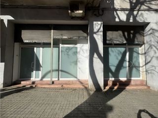 Local commercial à Passeig de rubió i ors 97b