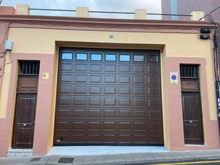 Location Local commercial à Avda. obispo benítez de lugo 11. Trasteros en la orotava centro