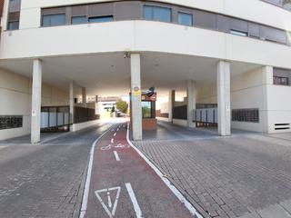 Piso en Calle roble 2. En venta: piso en valdeluz piso reformado con garaje, trastero y