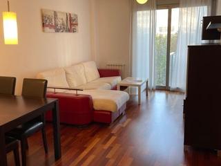 Rent Flat in Torrent de l´alba  17. Piso soleado y centrico en rubi