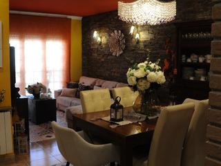 Maison jumelée à Bisaura 7. Bonita casa en zona residencial