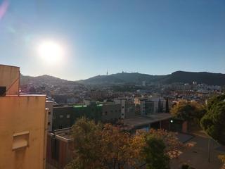 Pis a Travau 73. Encantador piso de 2 habitaciones con vistas y ascensor.