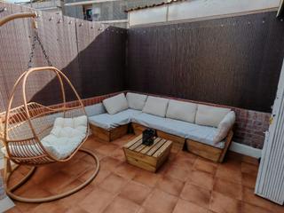 Flat in Carrer dels pirineus 1. Ático reformado con espectacular terraza privada