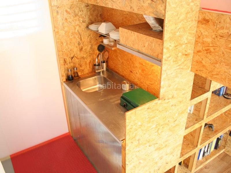 Foto 0e0b38bb-ae56-4478-b6bc-d377f7218f0a. Alquiler local comercial en torre dulac 14 estudi reformat – a punt per entrar ! en Barcelona