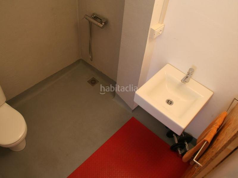 Foto e4c56b66-7333-43d3-8858-9bd02182aae6. Alquiler local comercial en torre dulac 14 estudi reformat – a punt per entrar ! en Barcelona