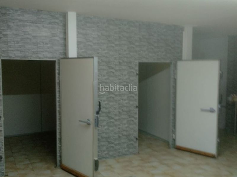 Foto ea0fad6d-c0ac-4f60-9468-bea6ca62e45d. Alquiler local comercial en calle tarragona 6 calle principal de la senia en Sénia (La)