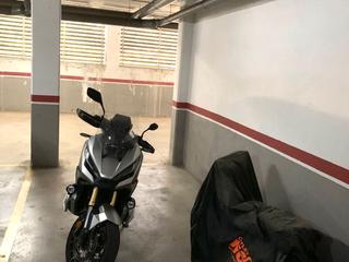 Parking coche en Xile 23. Plaza de parking coche pequeño