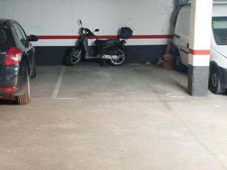 Parking coche en Passatge pompeu fabra 3. Garage en venta