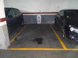 Alquiler Parking coche en Doctor ferran 24. Garaje centro pueblo