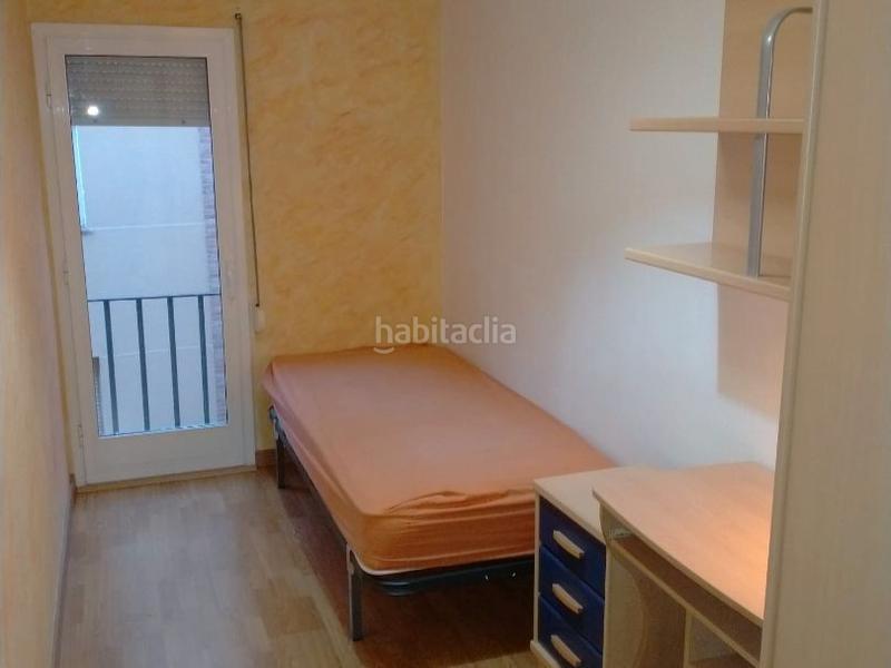 Foto 0d52848f-ea93-4a28-a660-7696476fc9af. Alquiler piso en carrer de dante alighieri 75 piso horta alquiler por habitaciones - rambla del Carmel en Barcelona