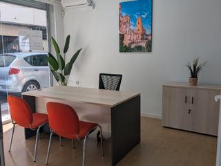 Lloguer Oficina a Alazores 4. Despachos privados luminosos de 12 m² en oficina profesional – m