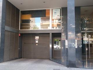 Location Parking voiture à Passeig cristofol colom 2. Alquiler de garaje en paseo colon 2 de granollers