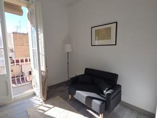 Miete Etagenwohnung in Blai 50. Piso de 1 habitación totalmente reformado · amueblado a estrenar