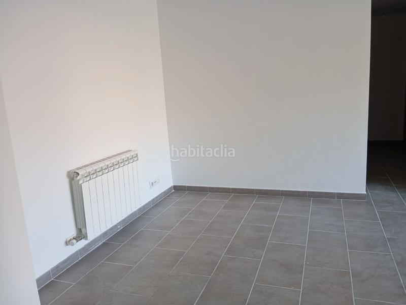 Foto 79421231-bb46-4d6e-98cf-831f0733fa8c. Alquiler piso en carrer torelló 17 llogar pis a en Montesquiu