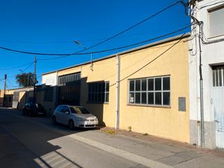 Lloguer Nau industrial a Remei  62. Nave en alquiler ideal  posibilidad de alquilar patio