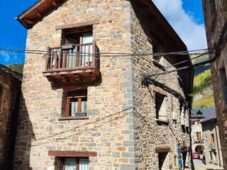 Masia a Calle iglesia 6. Casa única en torla-ordesa, el pueblo más bonito del pirineo ara