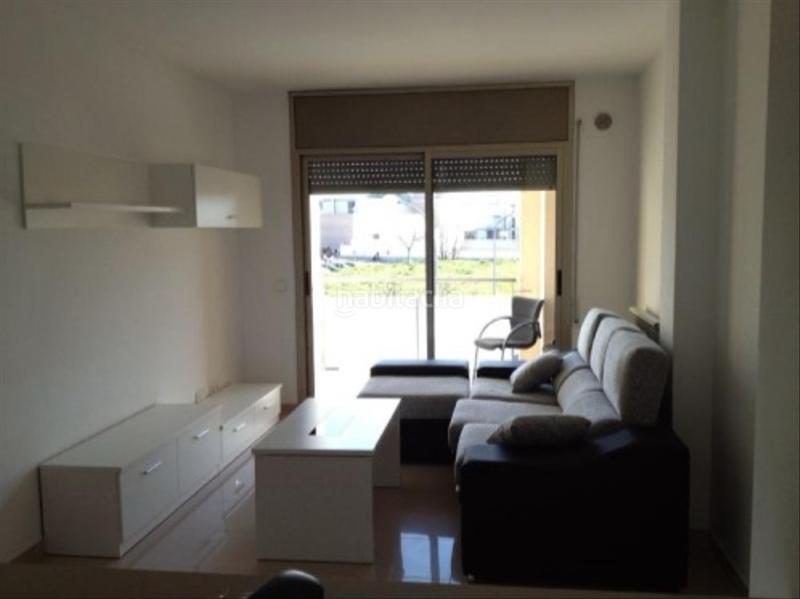 Foto c0d15930-76b5-4a18-85e7-196eeaac05f9. Piso en riu fluvia 17 en Eixample Sud-Migdia Girona