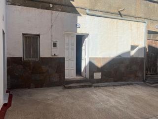 Casa adosada en Calle hospital  4. Preciosa casita, de planta baja en el centro precioso pueblo, al