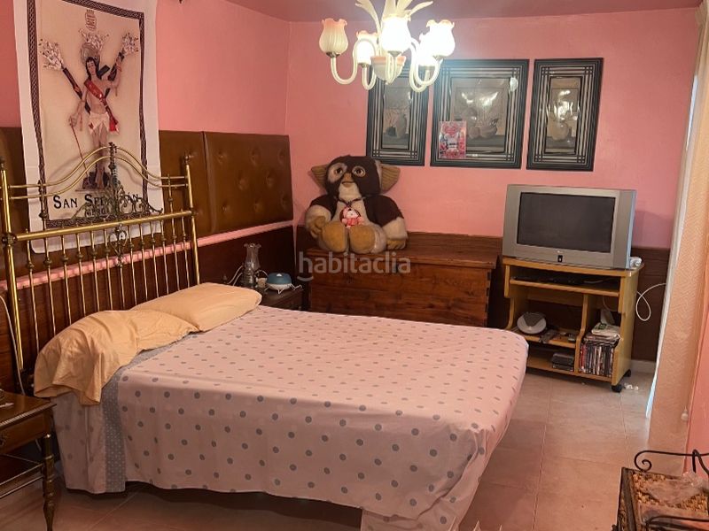 Foto b5cd5553-5c04-4624-9b10-73b78b308b4e. Casa adossada a calle hospital 4 a Gérgal