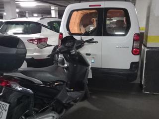 Aparcament cotxe a Carrer de sant pere d'abanto 4-12. Plaza de aparcamiento