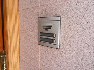 Planta baixa a Almassereta 23. Edifició familiar con dos viviendas