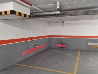 Parking coche en Lepant 246. Parking buena accesibilidad