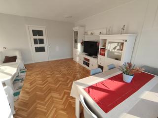 Rent Flat in Avenida meridiana 324. Alquiler de piso recien reformado