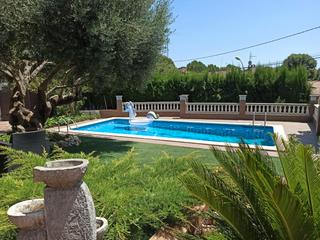 Maison à Carrer dels nostris 0. Unica en la zona. casa en planta esquinera, en la exclusiva y de