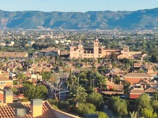Piso en Paseo del portón 8. Piso urbanizacion porton jeronimos enfrente ucam