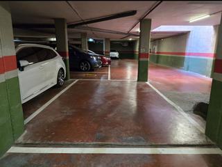 Miete Autoparkplatz in Passatge sant lluís,  11. Plaza 12m2 , en zona centro. 85€.