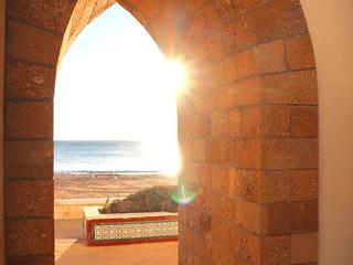 Piso en Calle fermín salvochea 10. Primera linea playa la costilla