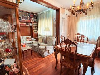 Piso en Carrer d'osona 7. Piso con gran potencial en barcelona- barrio del putxet.