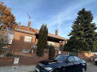 Chalet in Plantío  18. Chalet en venta en camarma