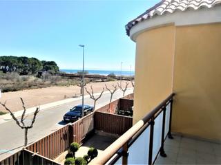 Casa adossada a Llastres 26. Propiedad para quienes buscan algo más