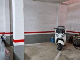 Miete Motorradparkplatz in Abat oliba  60