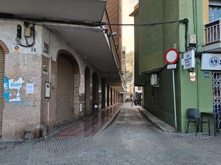 Aparcament cotxe a Passatge huc 4. Plaza de aparcamiento en font pudenta