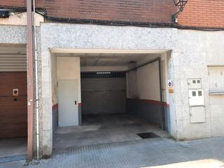 Alquiler Parking coche en Carrer doctor klein 25. Plaza de parking en centro de cardedeu