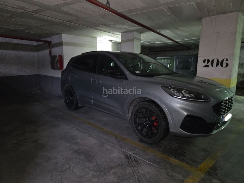 Foto 83208418-c9bf-4a27-bbed-c1c22140503a. Autoparkplatz in luis montoto 116 in La Buhaira Sevilla