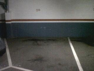 Lloguer Aparcament cotxe a Domenech  3. Parking para coche mediano