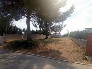 Terrain résidentiel à Carrer del blauet 11. Terreno de 683m2 totalmente plano con buena orientación en urban