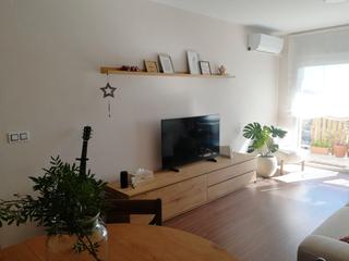 Piso en Josep irla bosch 73. Piso muy luminoso y soleado con vistas despejadas al mar y la mo