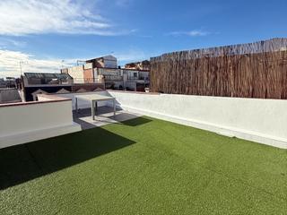 Miete Dachwohnung in Carrer de viladomat  226. Piso 3 hab y gran terraza eixample