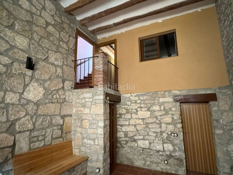Foto 51e5a9ca-b5f4-4379-b32d-e07384fc042a. Haus in plaça de l'església 1 in Vallbona de les Monges