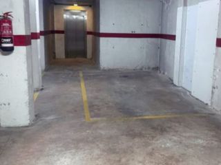 Location Parking voiture à Plaça sant joan 8. Plaza de parking en plaza sant joan