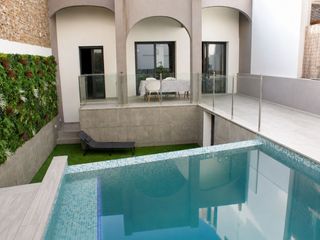 Casa a Carrer vilabertran 26. Casa en figueres
