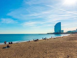 Casa en Baluard 12. Edificio de 5 viviendas de 30m ideal para invertir