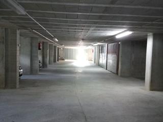 Alquiler Parking coche en C/ jacint verdaguer 34. Plaza de parking amplia, coche, moto y trastero